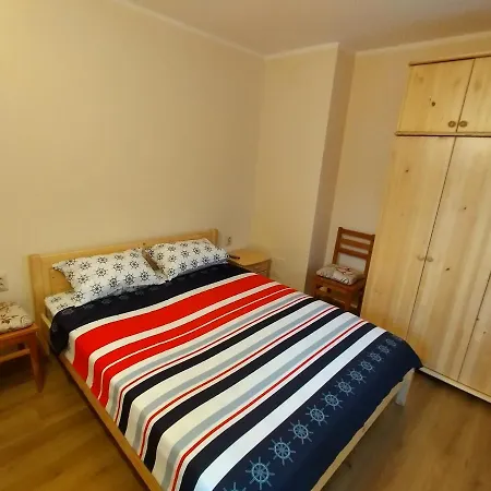 Relax In Apartment *