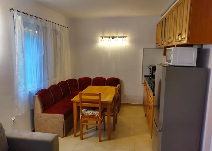 Relax In Apartment *