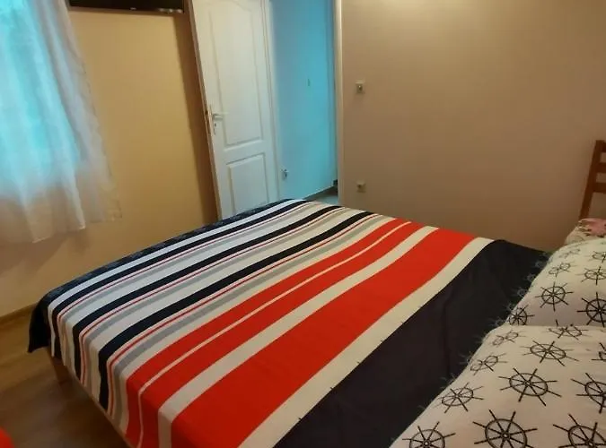 Relax In Apartment *